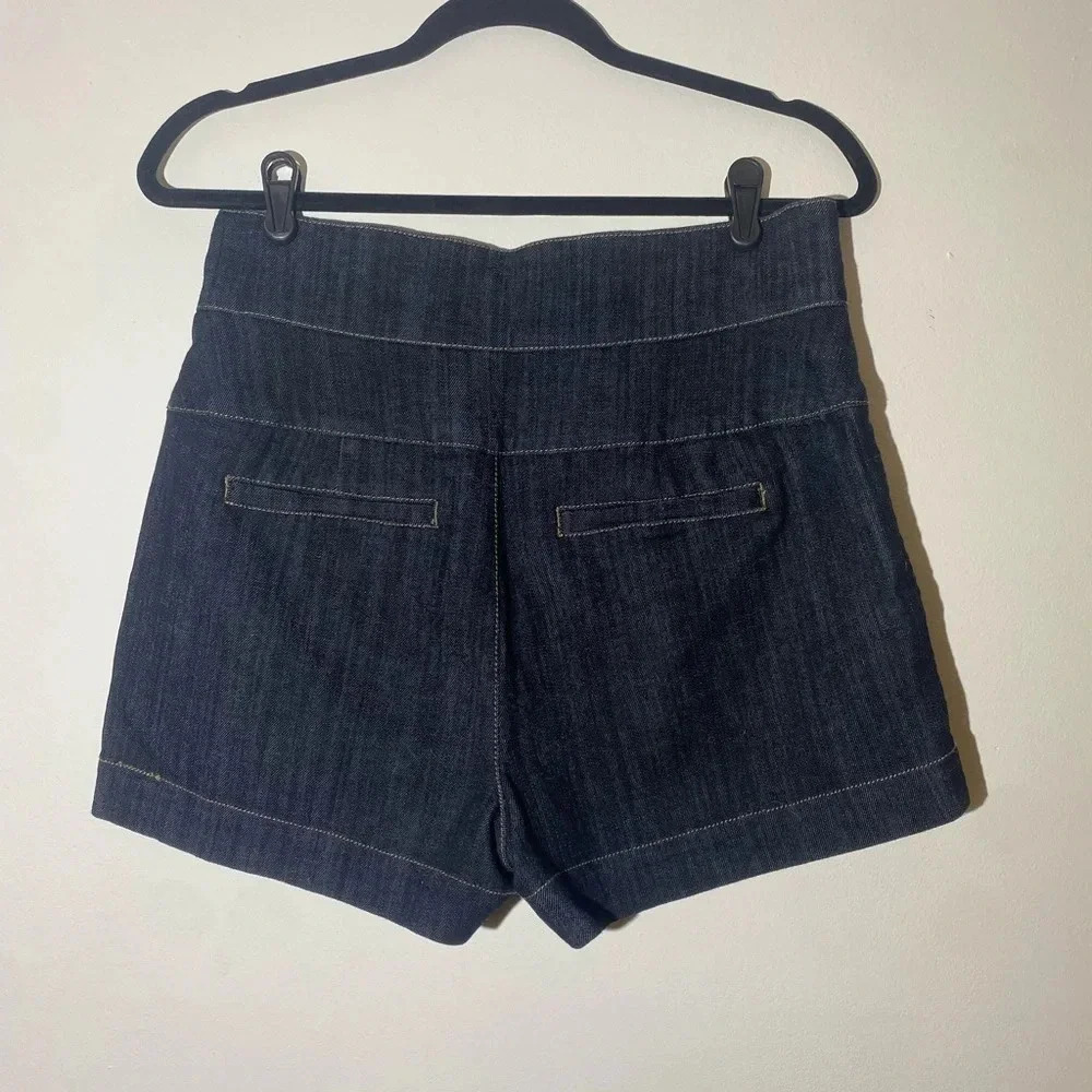 High Rise Pin-up Shorts - Picture 2 of 2